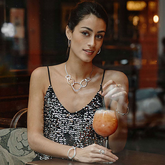 Fashion silver jewelry shop