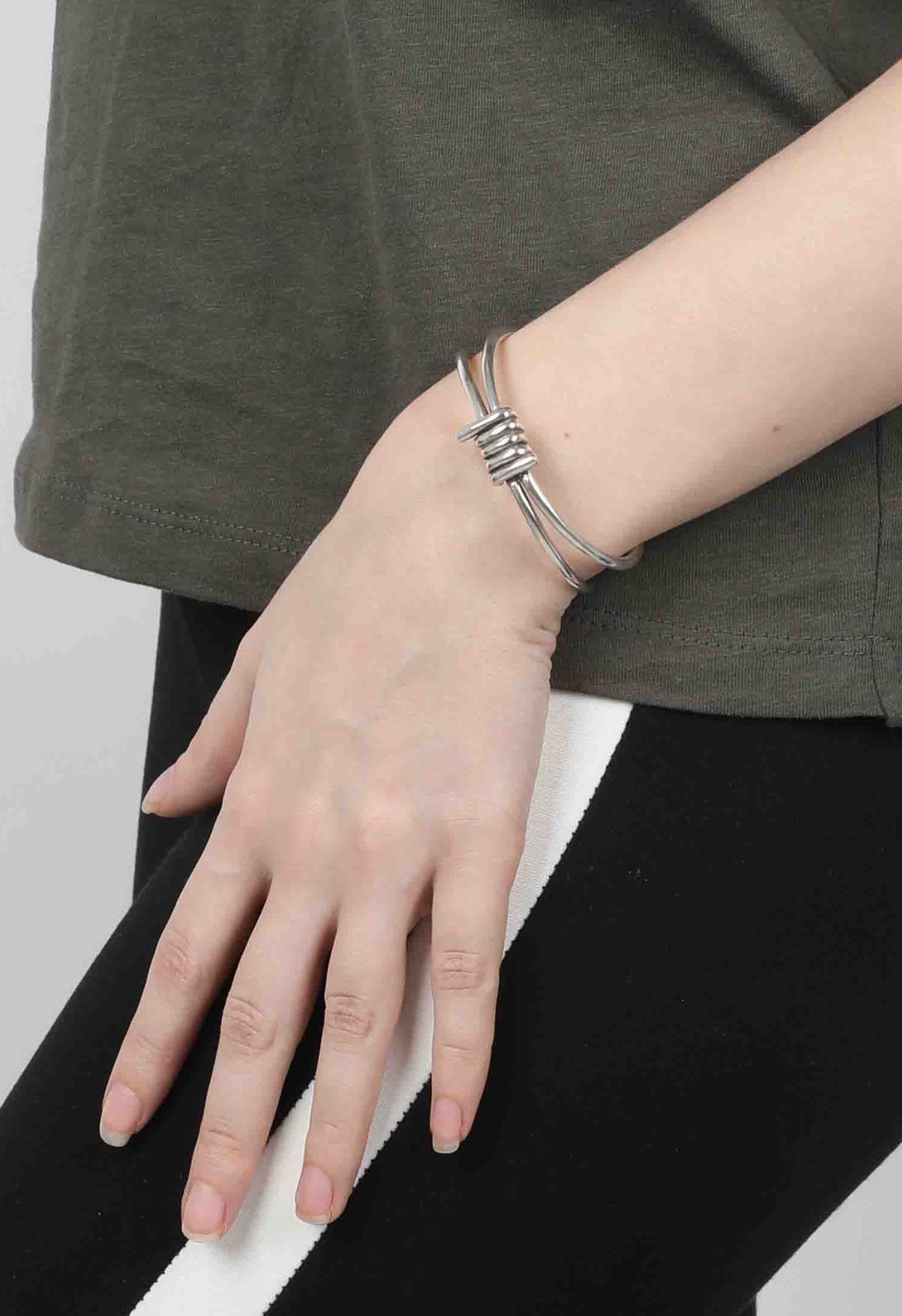 knot big cuff bracelet - JOYasForYou