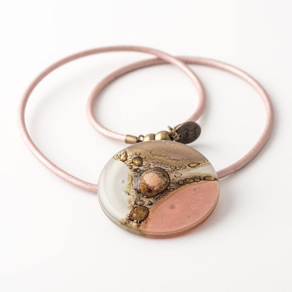 mallorca necklace light pink beige - JOYasForYou