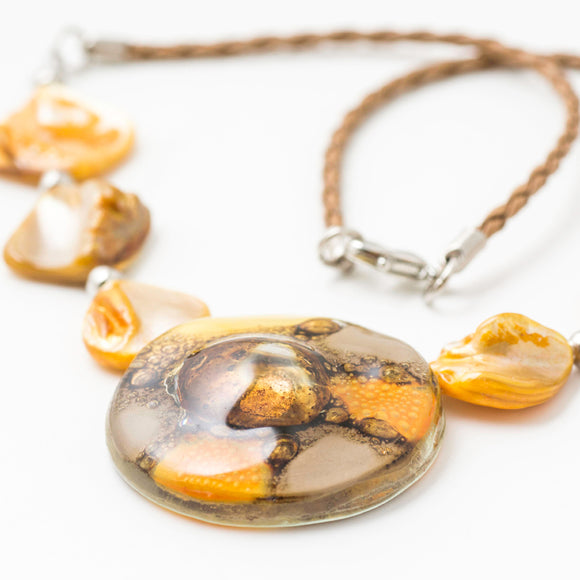 nacar necklace yellow beige