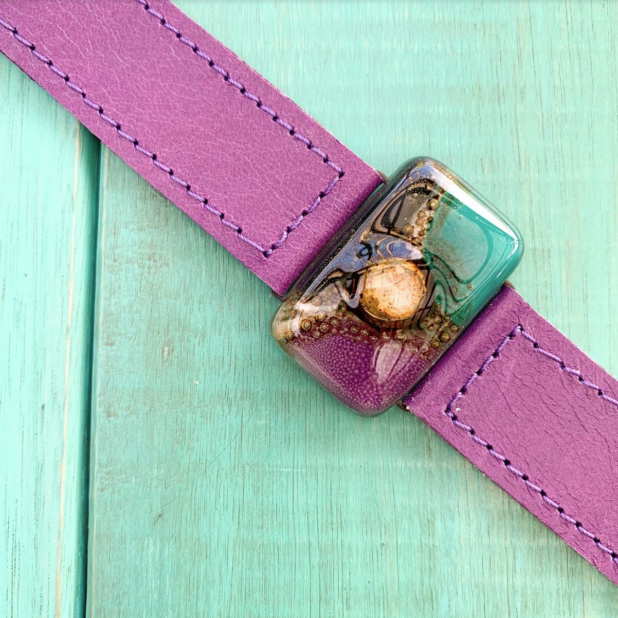 Cristalida Purple Leather Wristband - Fused Glass | Argentine Craft
