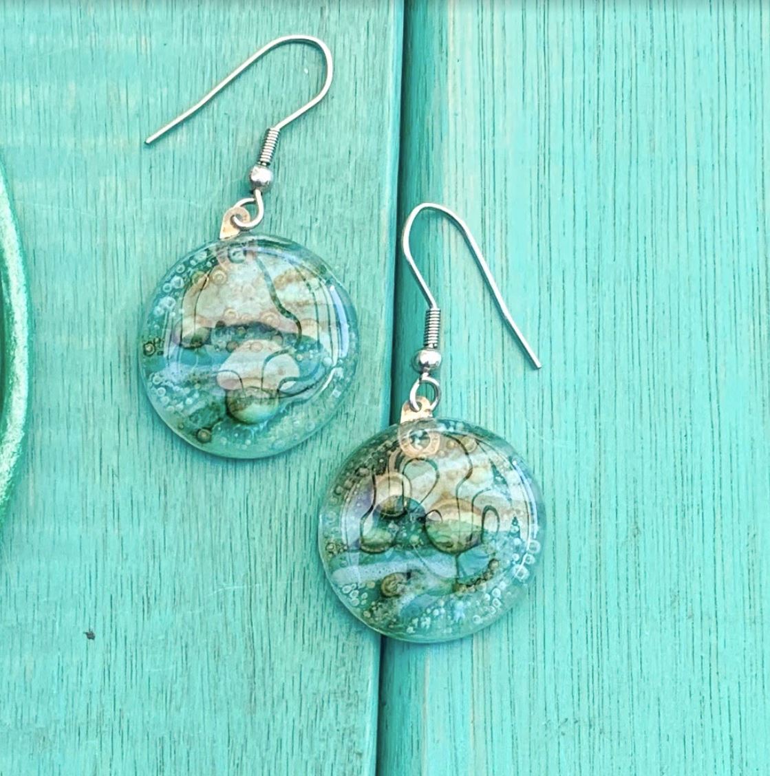 Cristalida Round Drop Earrings / Fused Glass / Emerald Color