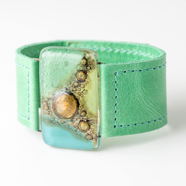Cristalida Bright Green Female Leather Bracelet / 3 Cm