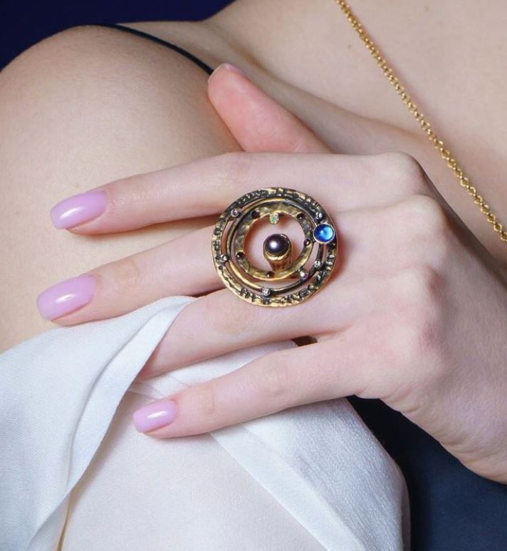 unique ring