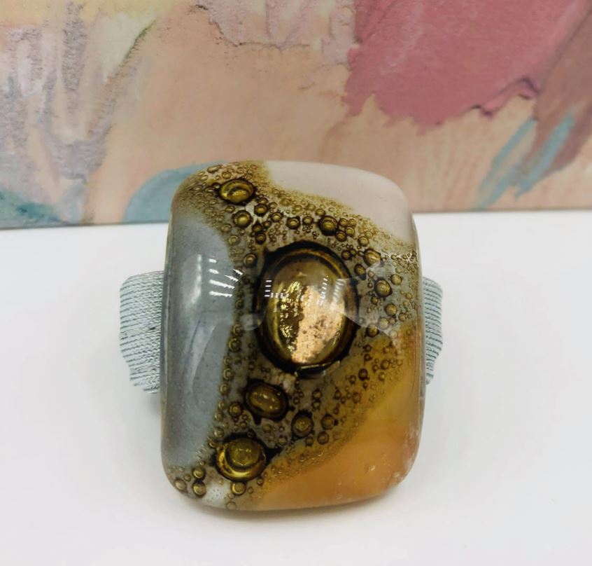 Cristalida Grey & Beige Fashion Ring: Handcrafted Argentine Jewelry