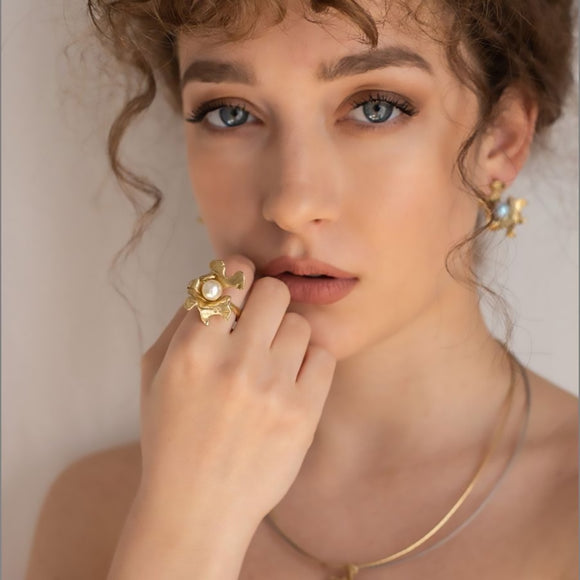 Kalliope Pearl Ring: Adjustable Greece Fashion Jewelr