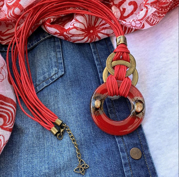 Cristalida Ziggy Red Donut Necklace
